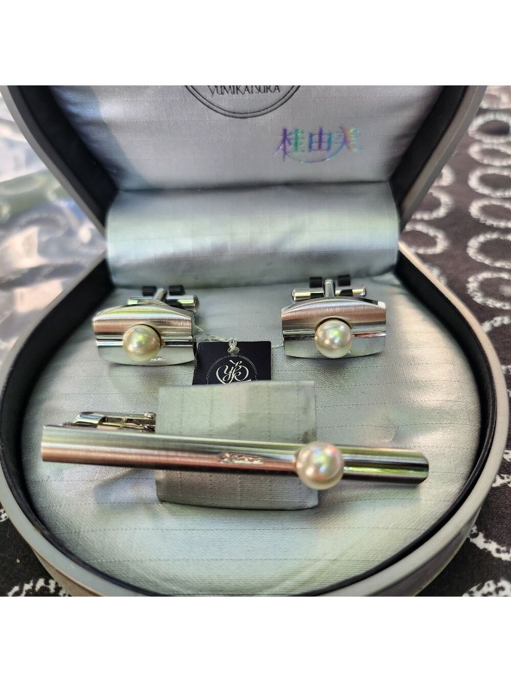 YUMIKATSURA CUFFLINKS SET SILVER TONE FAUX PEARL JAPAN MADE